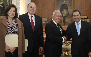 “El primer ministro opera dentro de una línea normal de un Gobierno democrático. Es el primer ministro quien es el vocero del Gobierno”, expresó Bedoya Reyes. (Foto: Andina) “El primer ministro opera dentro de una línea normal de un Gobierno democrático. Es el primer ministro quien es el vocero del Gobierno”, expresó Bedoya Reyes. (Foto: Andina)