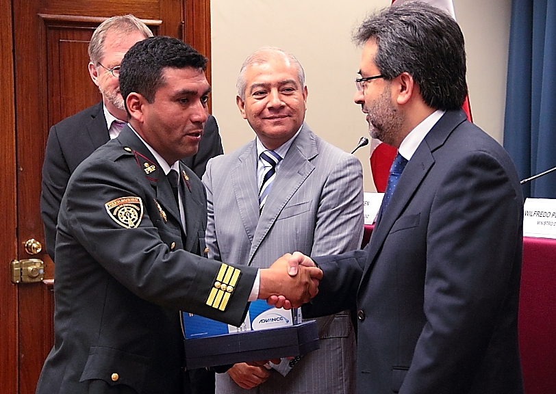 7-12-12_anticorrupcion