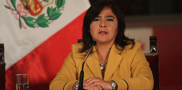 Refirmando que el Poder Ejecutivo ha contribuido con la investigación que se sigue tanto en el Congreso de la República como en el Ministerio Público por el irregular resguardo a Oscar López Meneses, alcanzando la información y documentación requerida, la presidenta del Consejo de Ministros, Ana Jara Velásquez, rechazó que exista algún interés de ocultar información o de proteger a alguien.