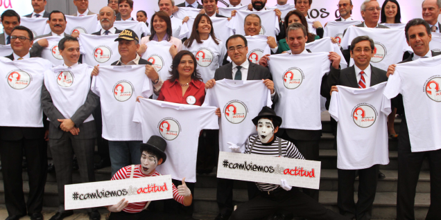 #cAMBIEMOSDEACTITUD