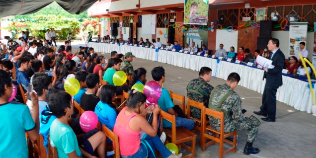 Escolares del VRAEM participaron en III Feria de Orientación Vocacional