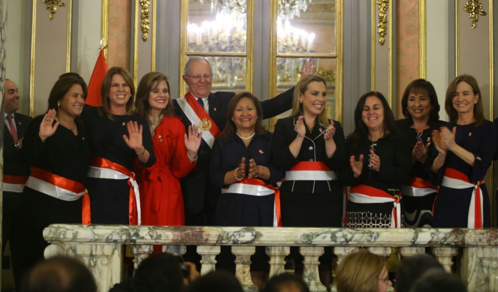 nuevas ministras 27-07