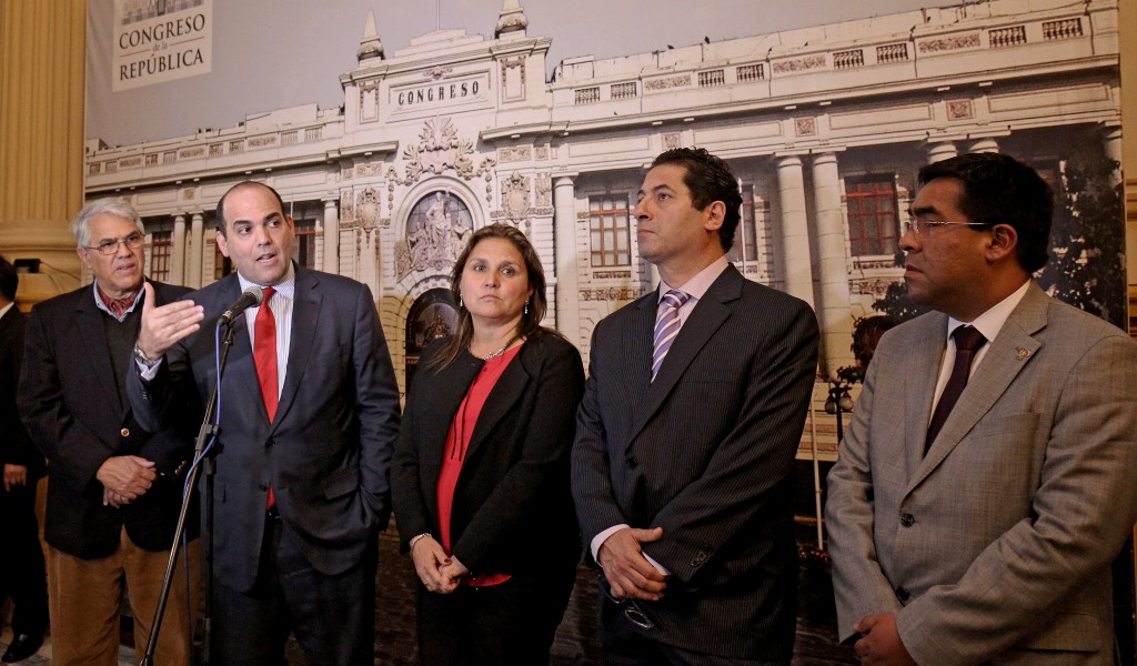 Zavala - Comisión Congreso