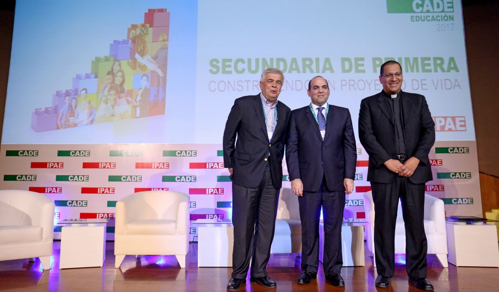 Fernando Zavala: La educación es un eje central del Gobierno para consolidar un país moderno