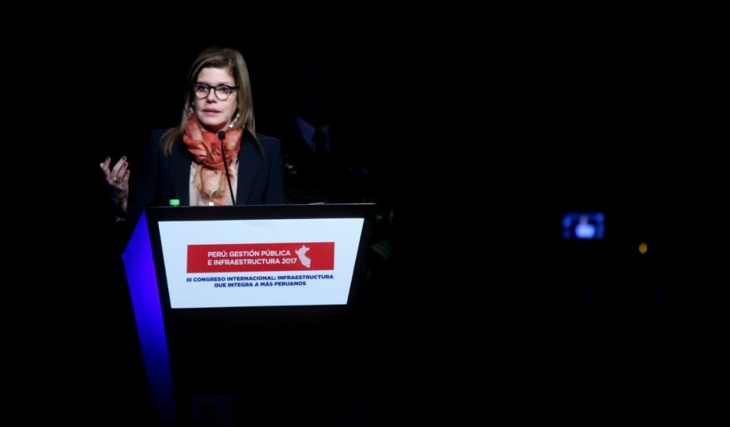 MERCEDES ARAOZ EN CONGRESO INTERNACIONAL