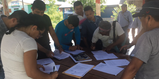 Mesa de Trabajo en Trompeteros alcanza acuerdos para mejorar educación, electrificación e impulsar proyectos productivos