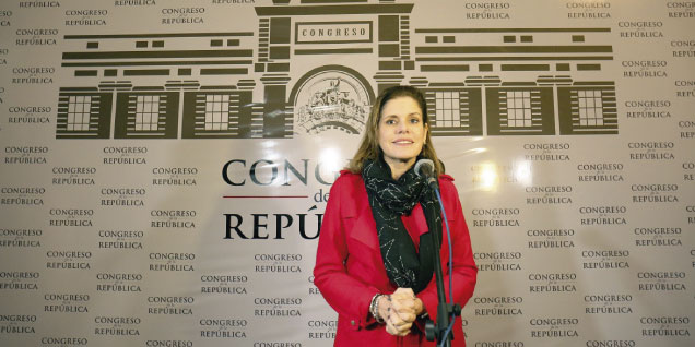 Mercedes Aráoz: La dinámica de escuchar a todas las bancadas no podemos pararla